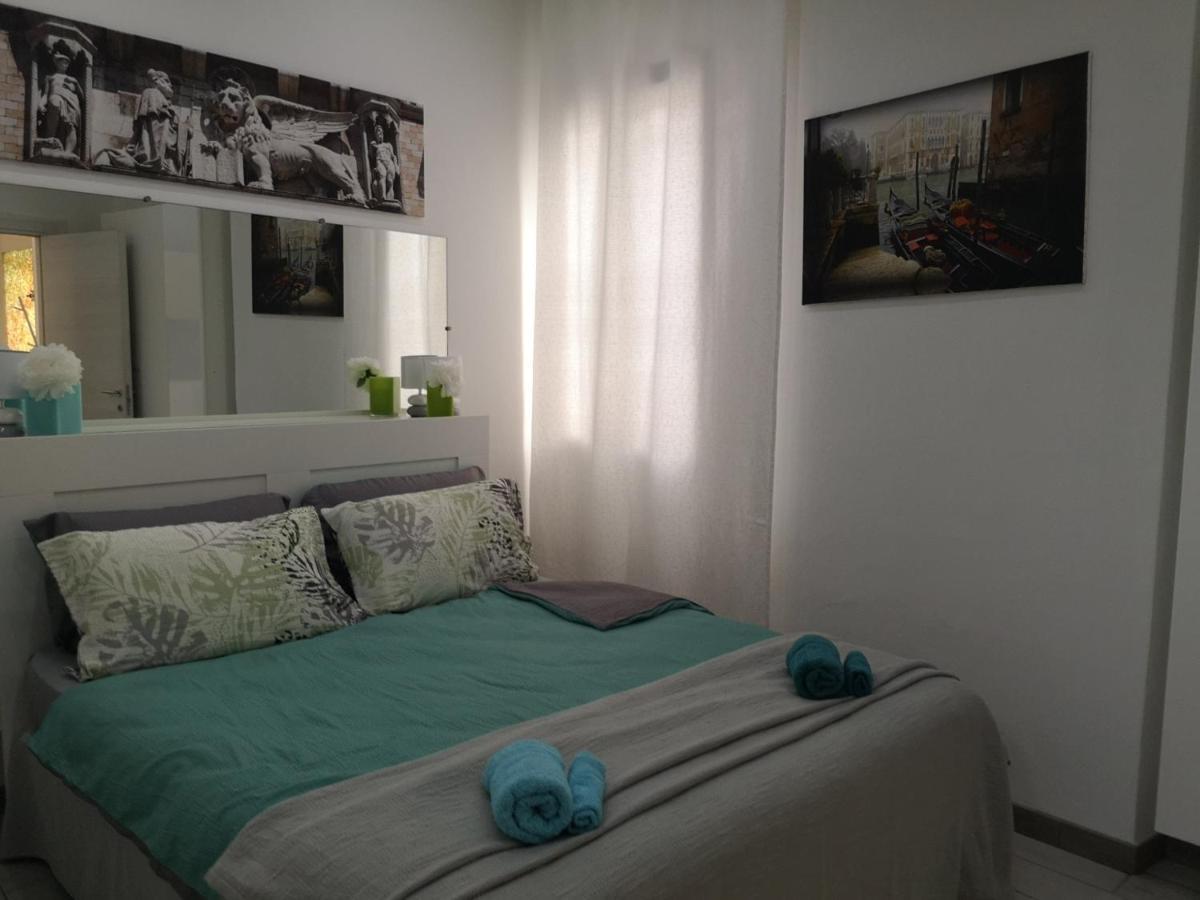 2Bcentral Desenzano del Garda Eksteriør billede